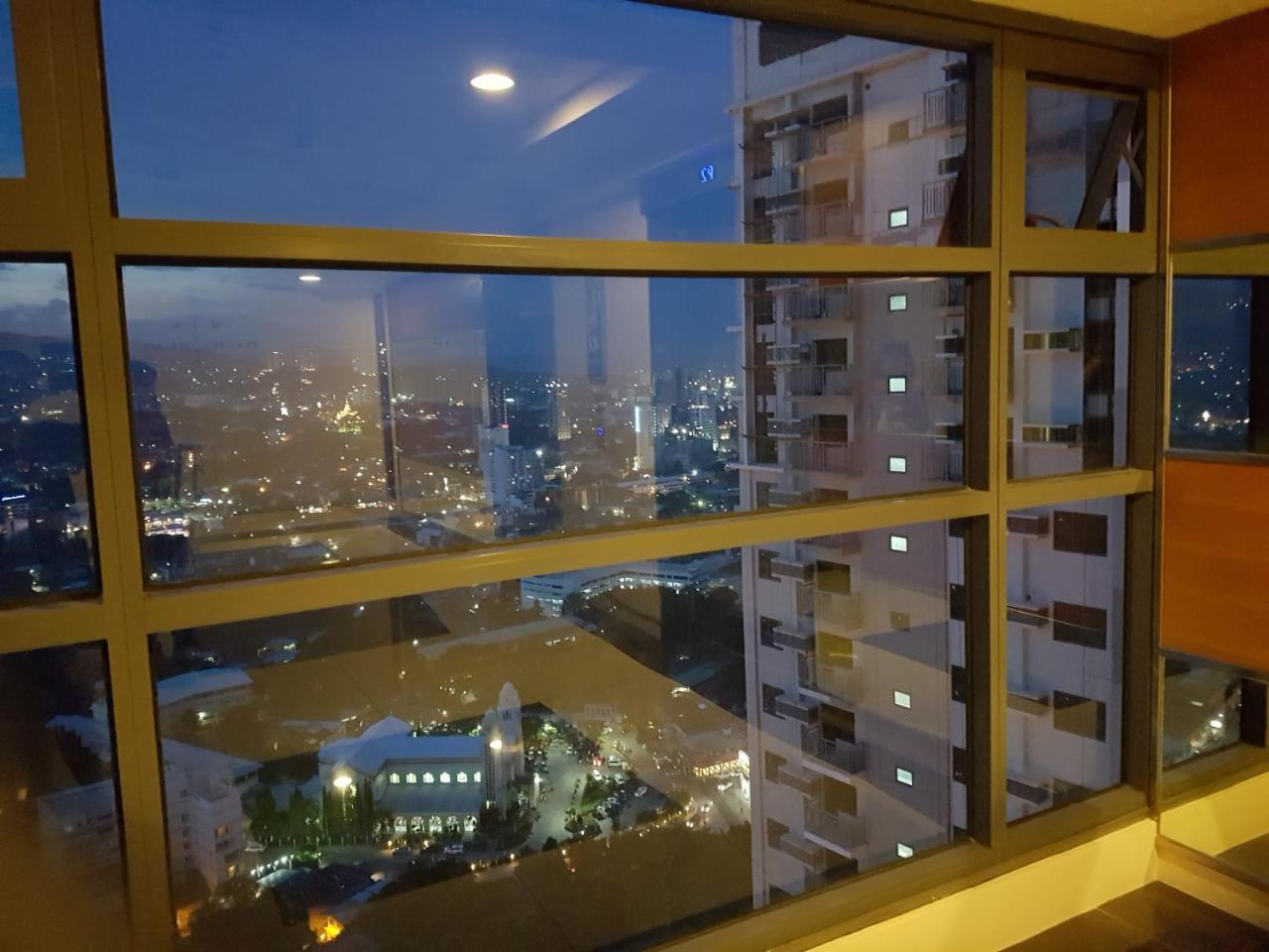 Kc 2-Bedroom 1 At Horizon 101 Cebu Extérieur photo